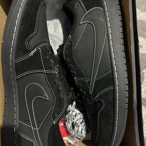 Jordan 1 Retro Low OG SP
Travis Scott Black Phantom
